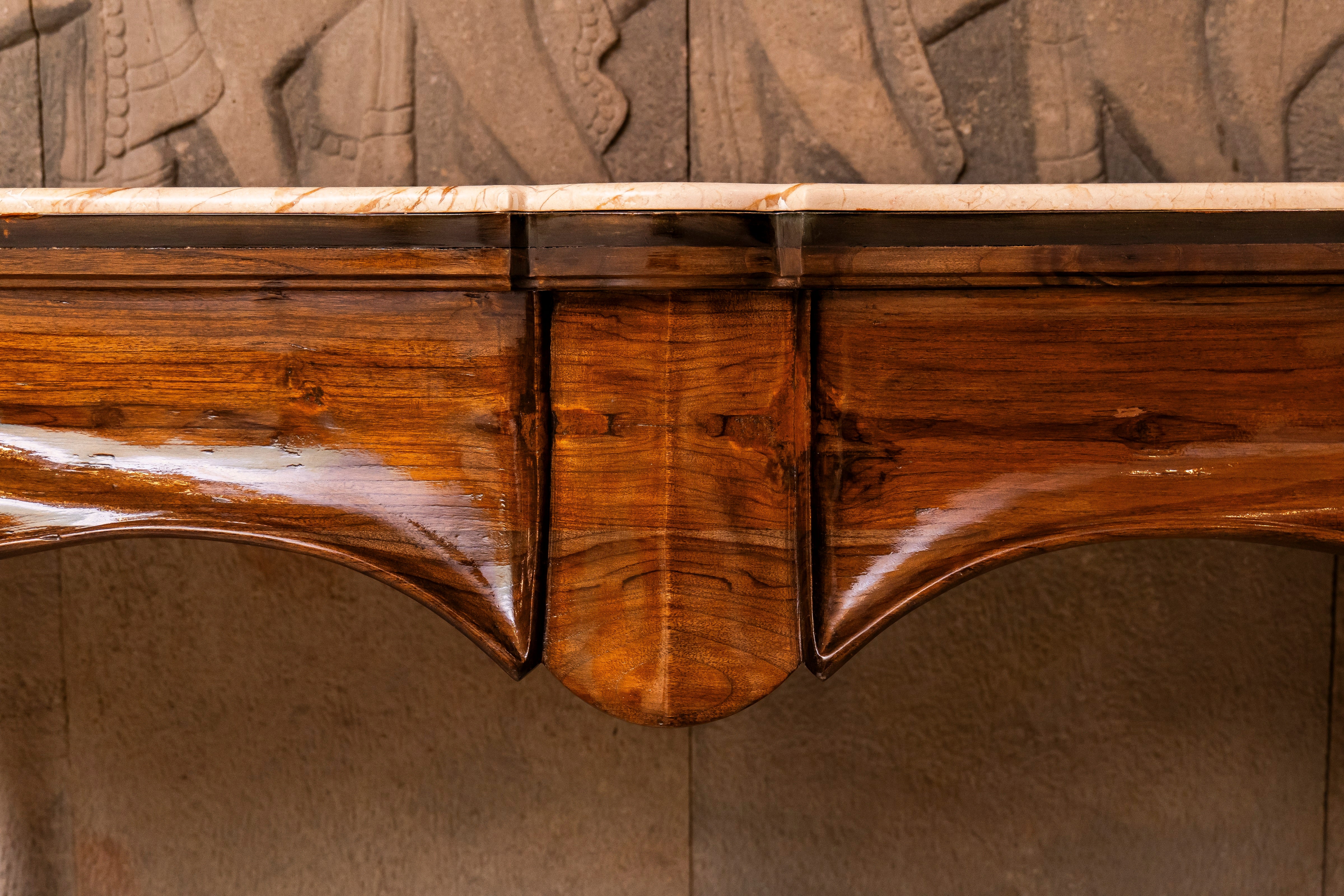 Classic Curve Console - Kelebek.in