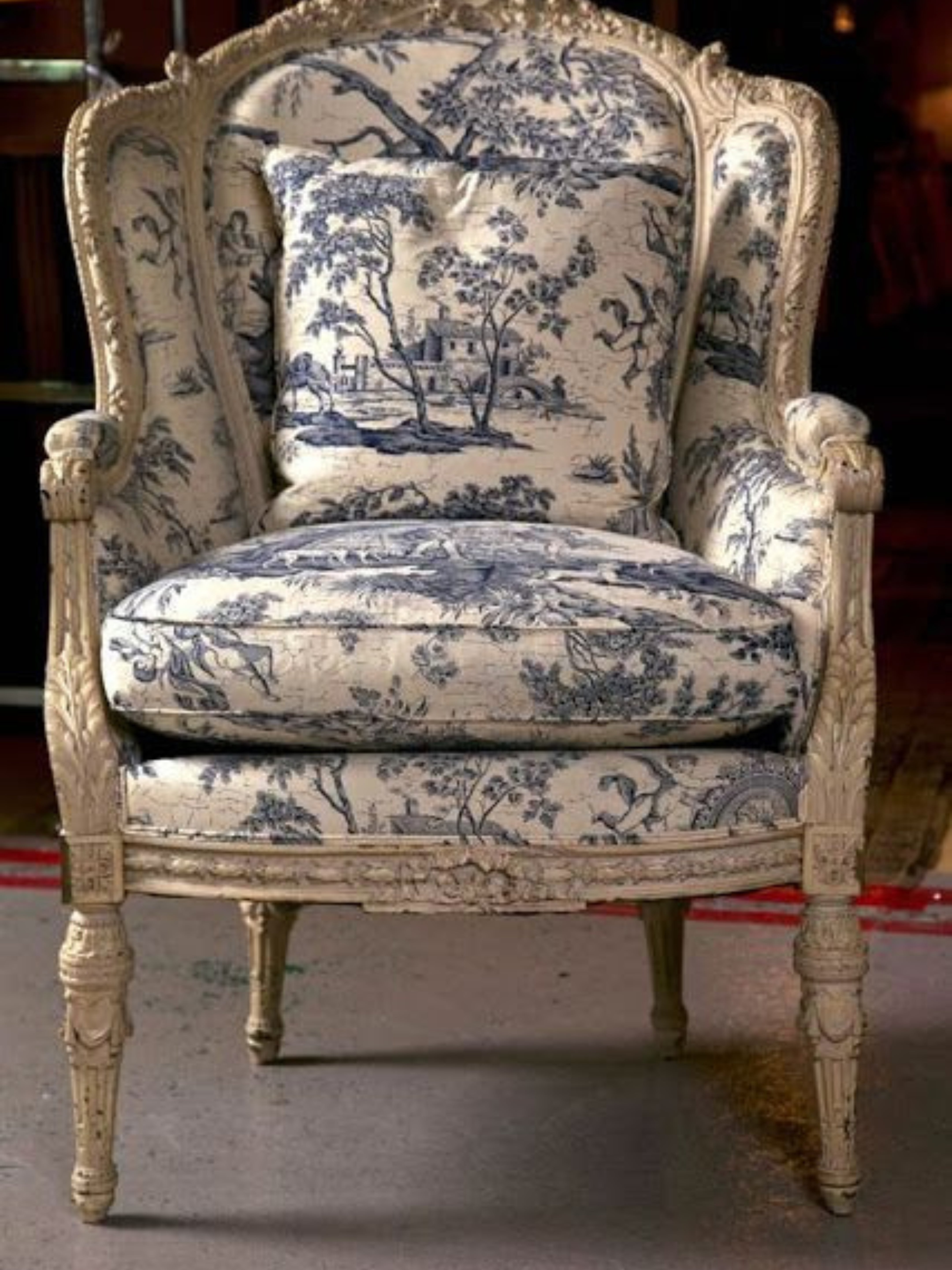 Celestial Comforts Chair - Kelebek.in