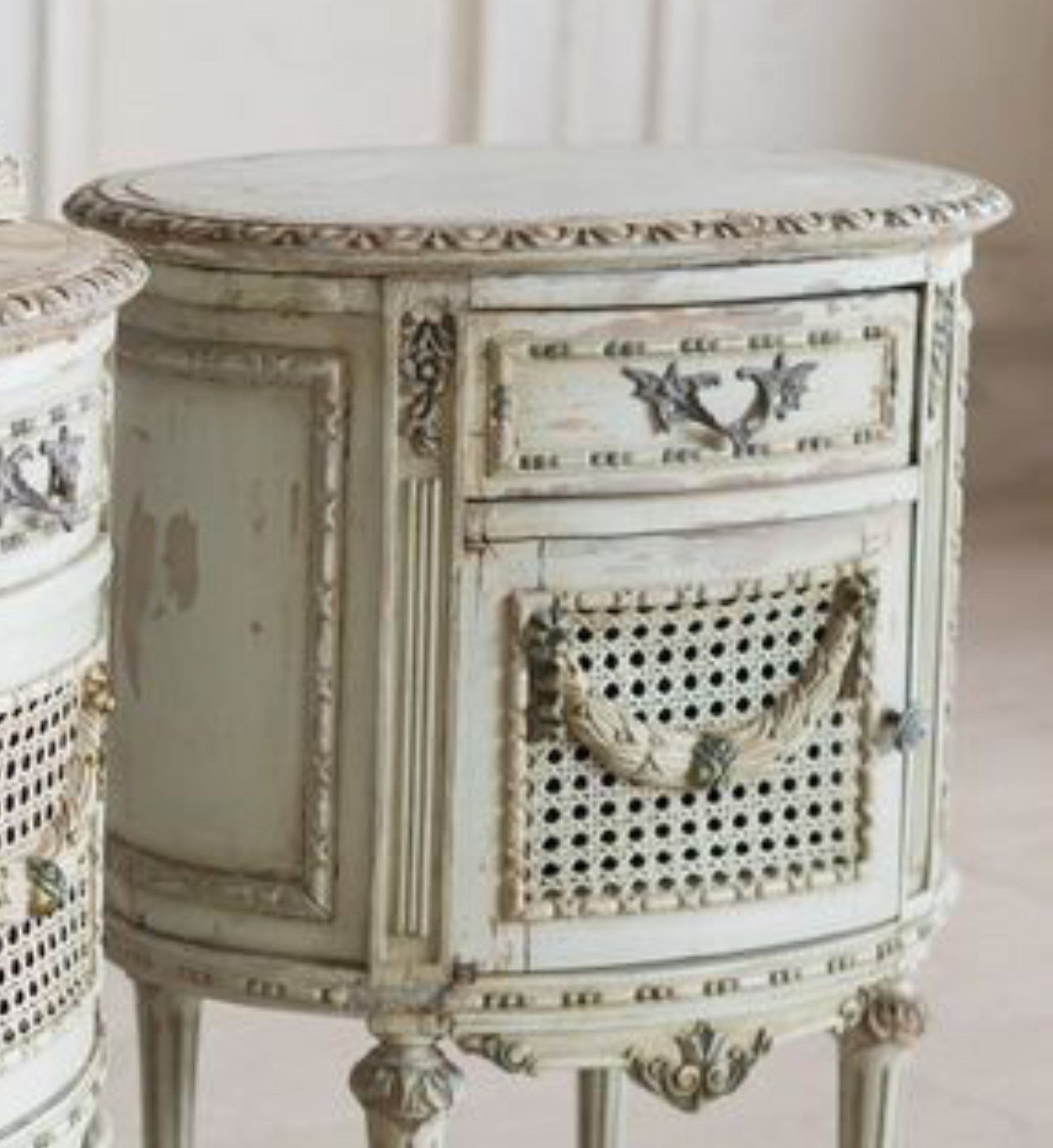 Dream Catcher Side Table - Kelebek.in