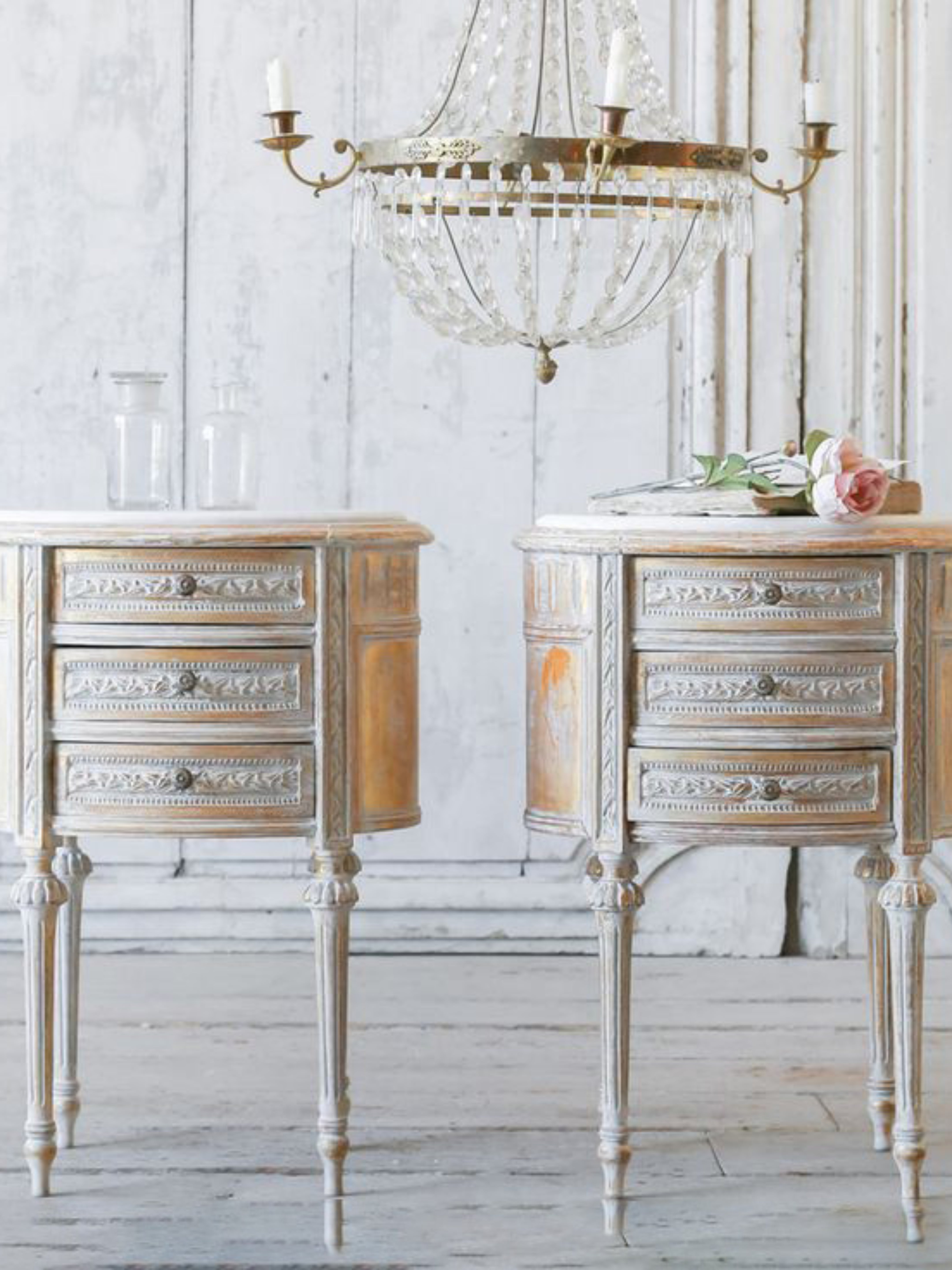 Nook Side Table - Kelebek.in