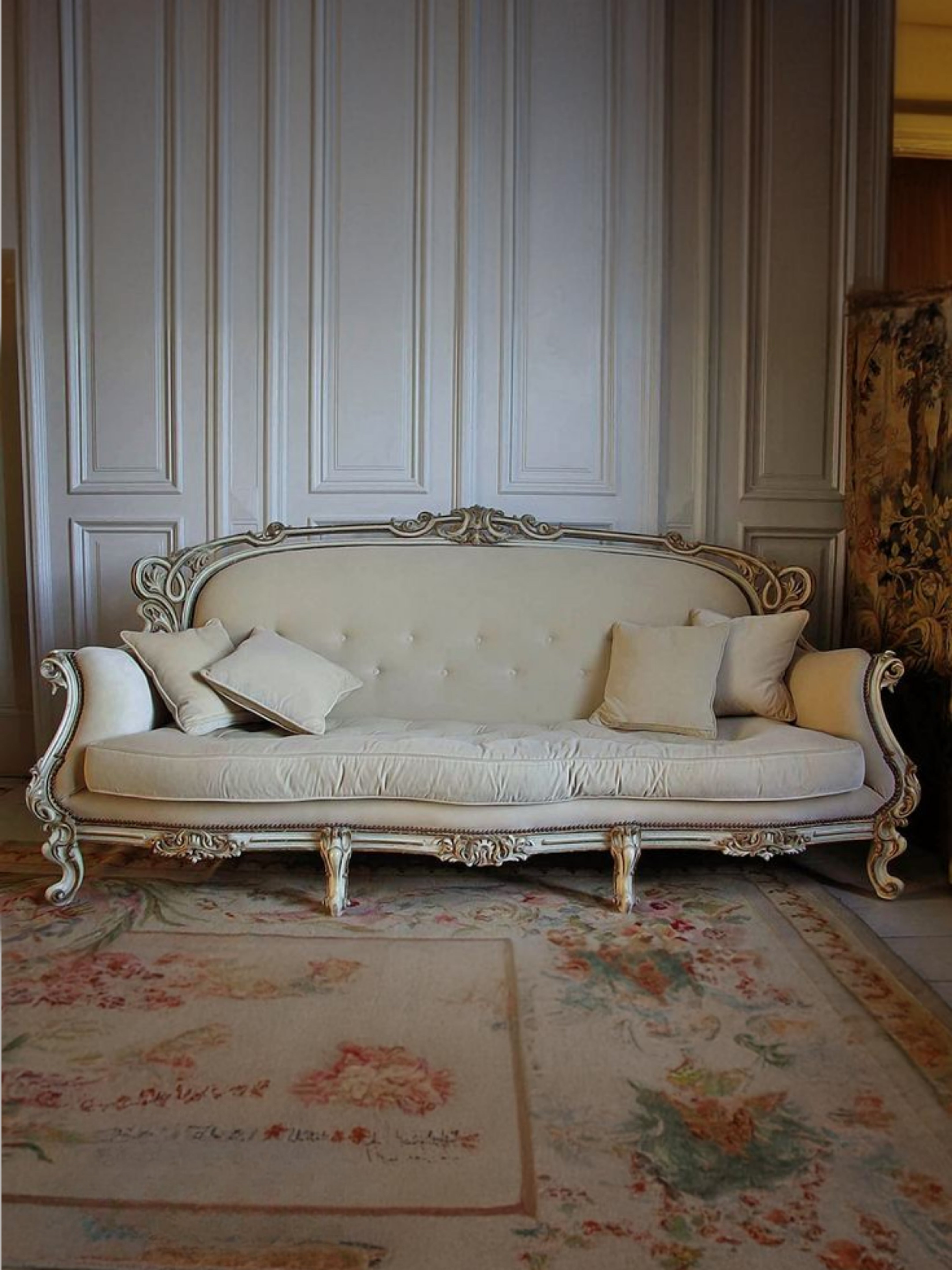 Lavish Loft Sofa - Kelebek.in