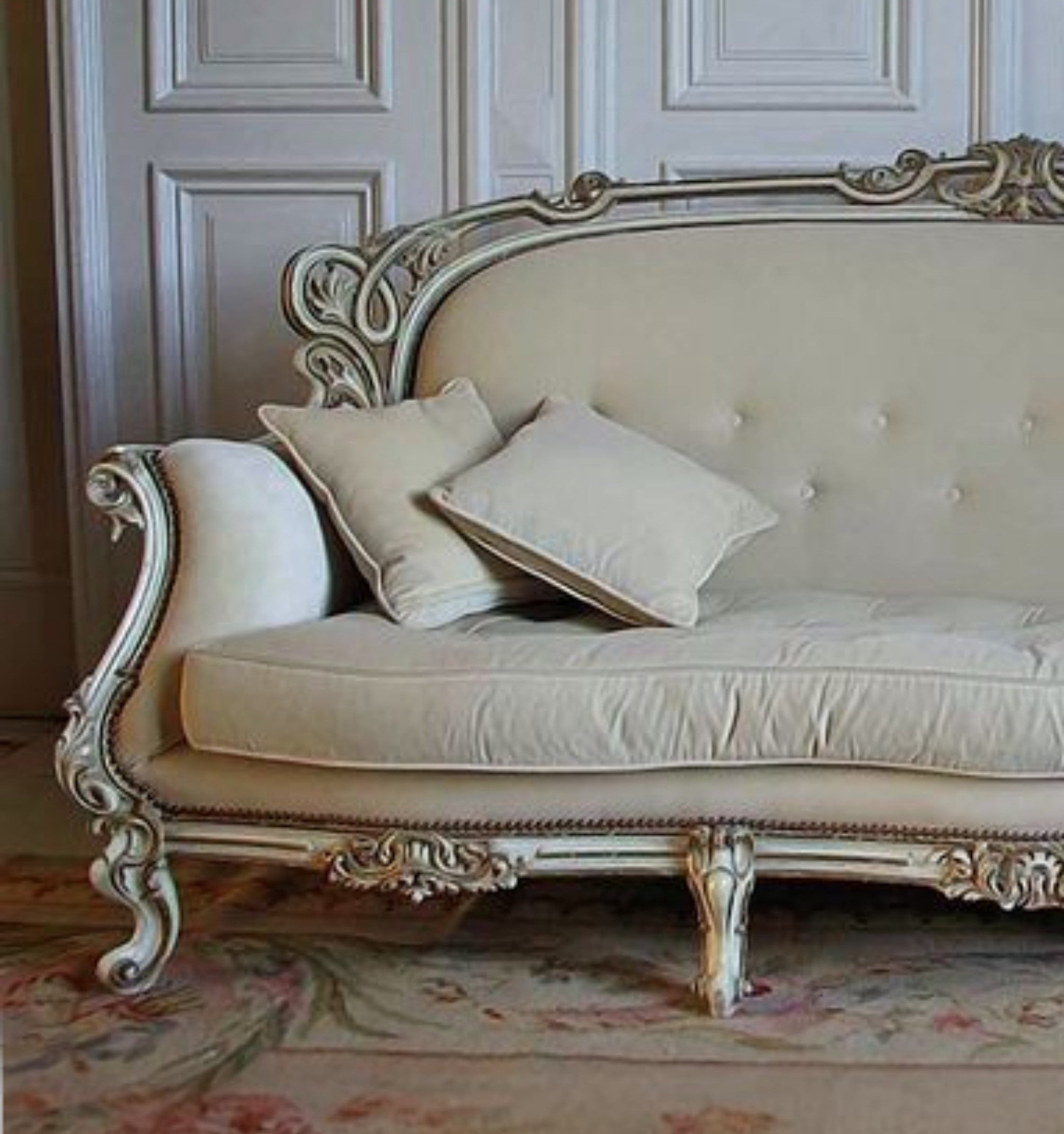 Lavish Loft Sofa - Kelebek.in