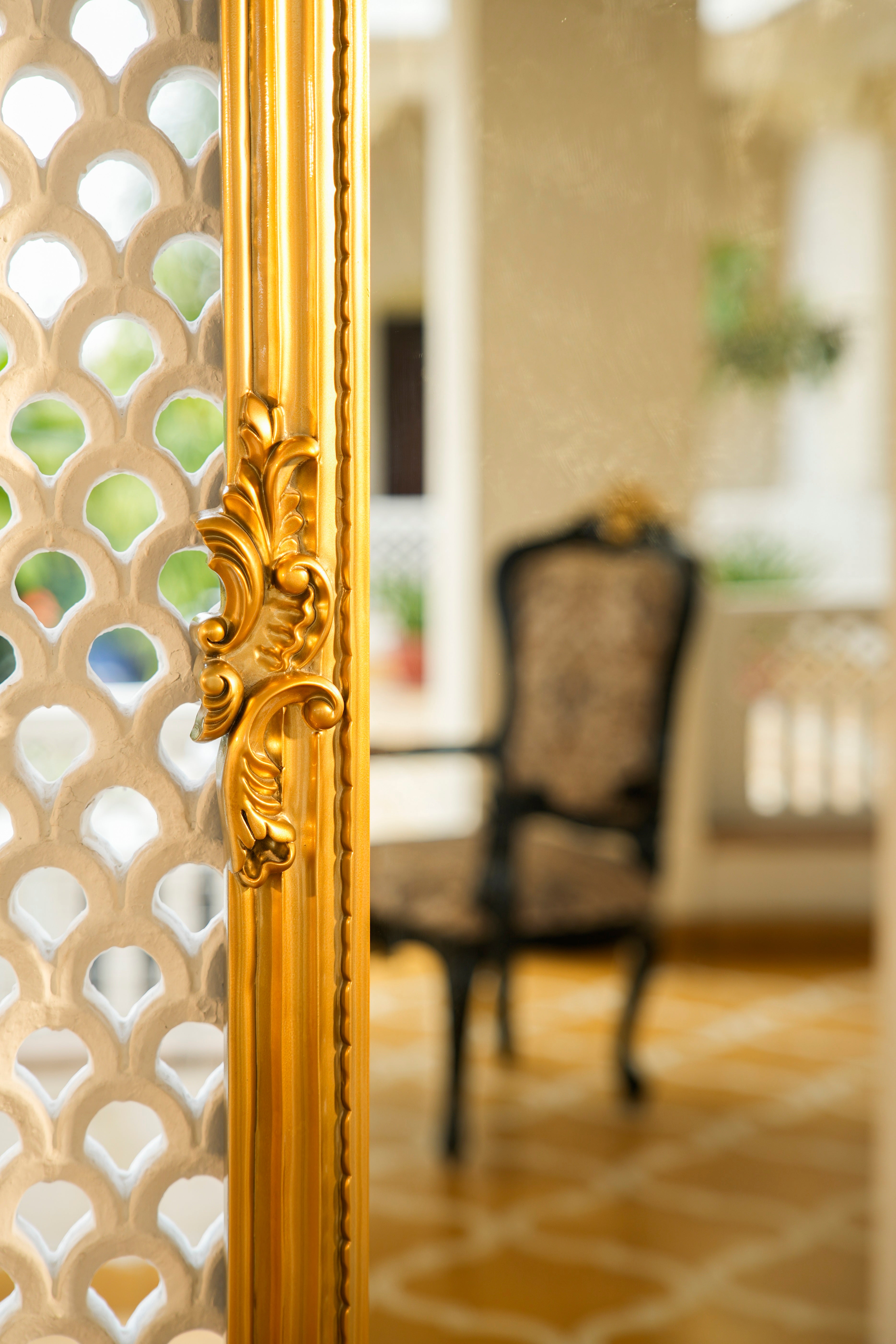 Blushing Petals - Kelebek.in