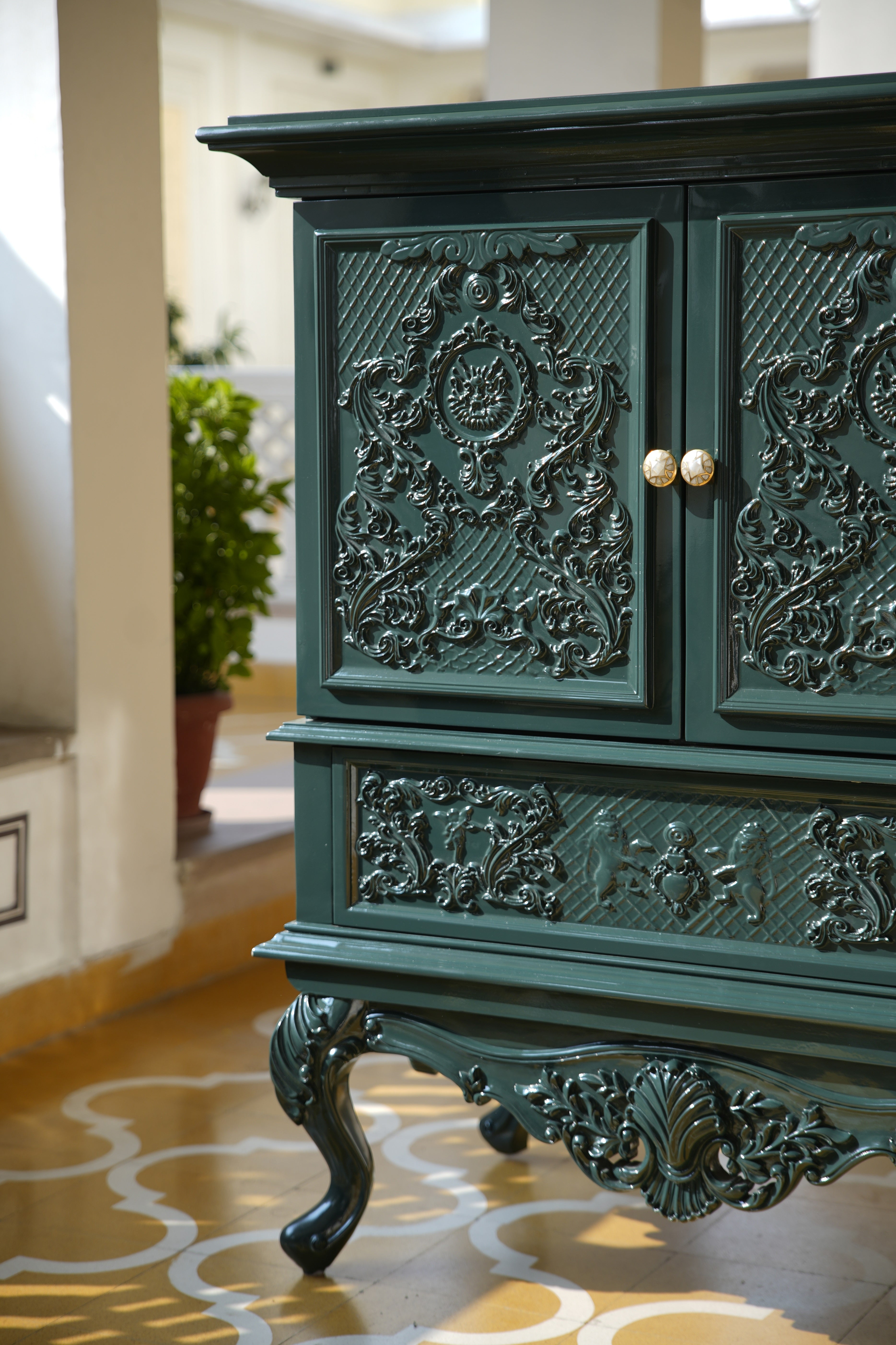 The Pour House - Kelebek.in