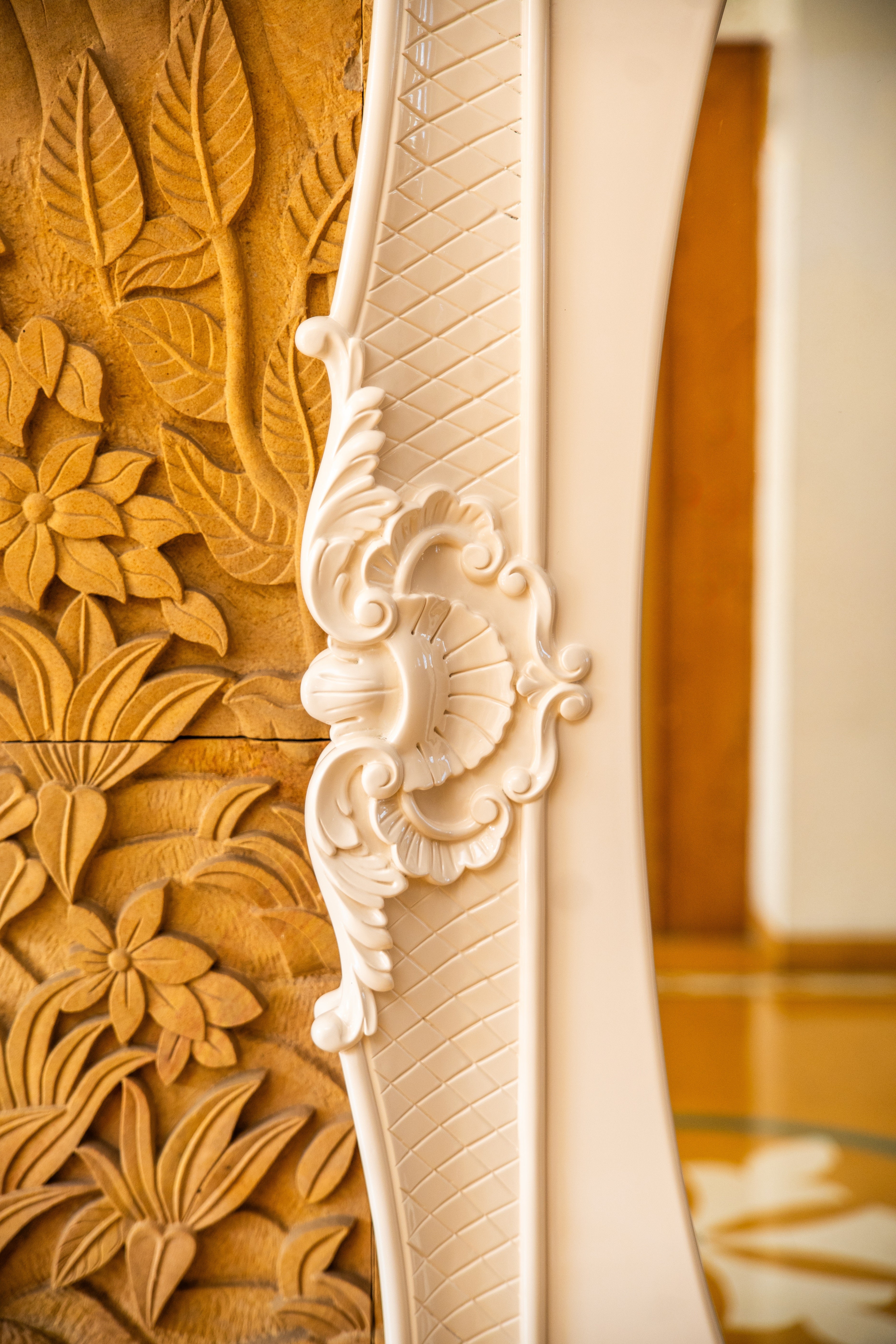 Whispered Promises - Kelebek.in