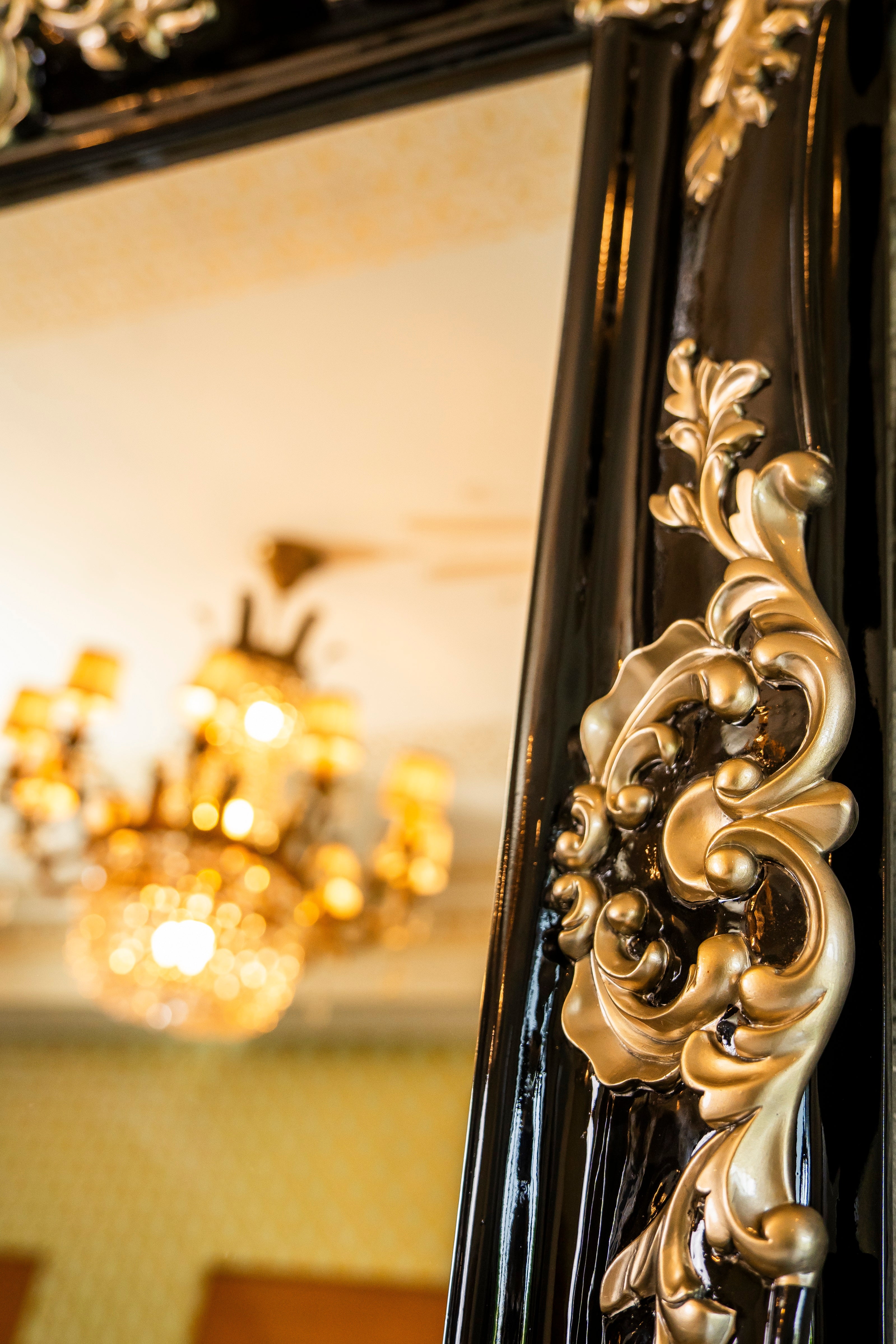 Golden Gaze Mirror - Kelebek.in