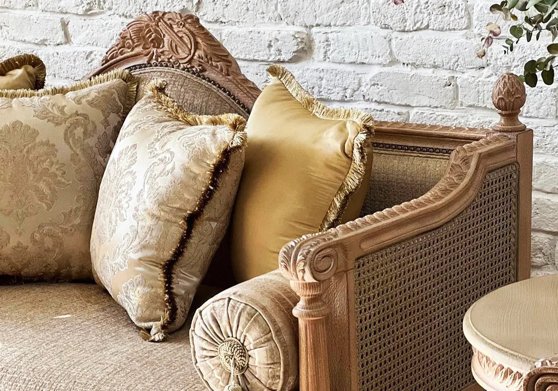 Classic Living Room Sofa - Kelebek.in