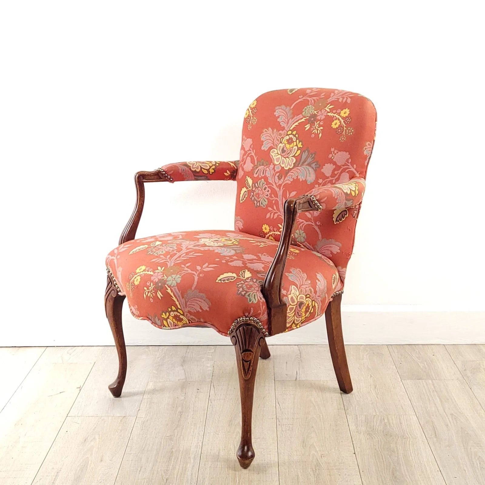 Rustic Retreat Chair - Kelebek.in